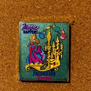 Disney Pin Sleeping Beauty Magic Happens Parade Passholder Pin